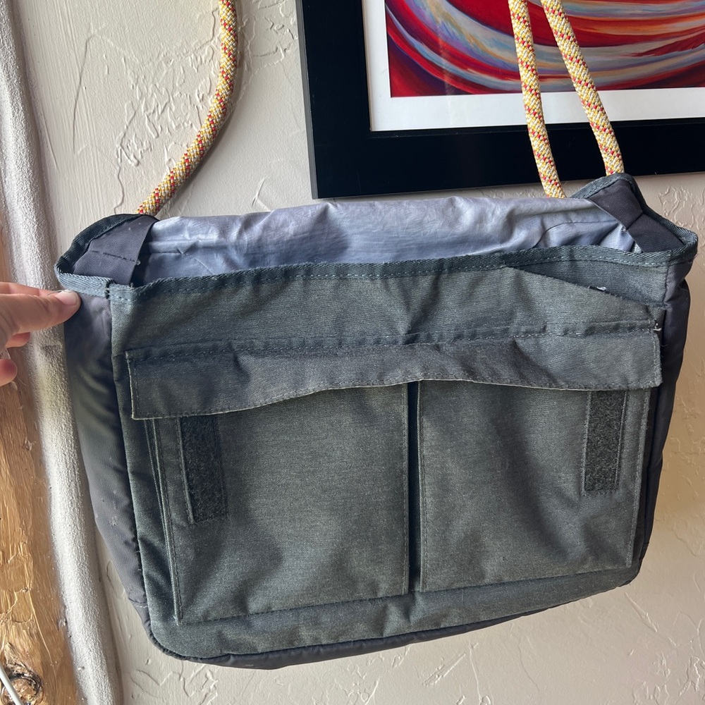 Mammut Gray with climbing rope shoulder bag - Picture 2 of 7